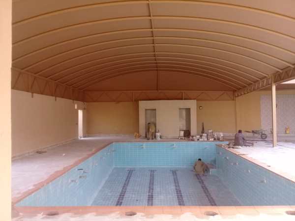 تركيب عوازل وأسقف وجدران