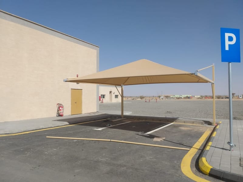 تركيب عوازل وأسقف وجدران