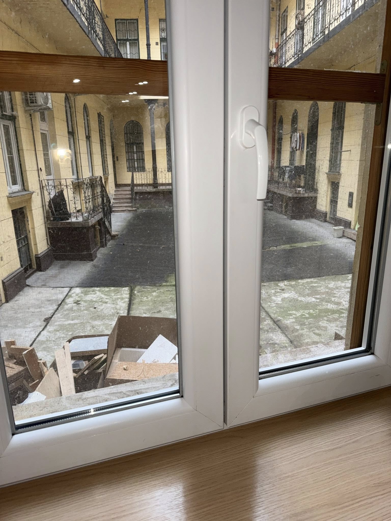 Felújítás utáni takarítás ablakpucolás