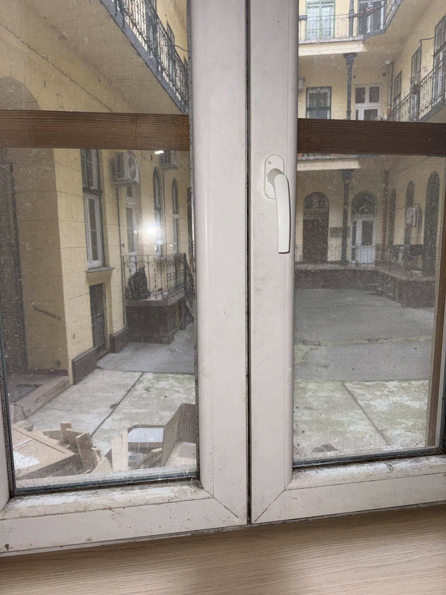 Felújítás utáni takarítás ablakpucolás