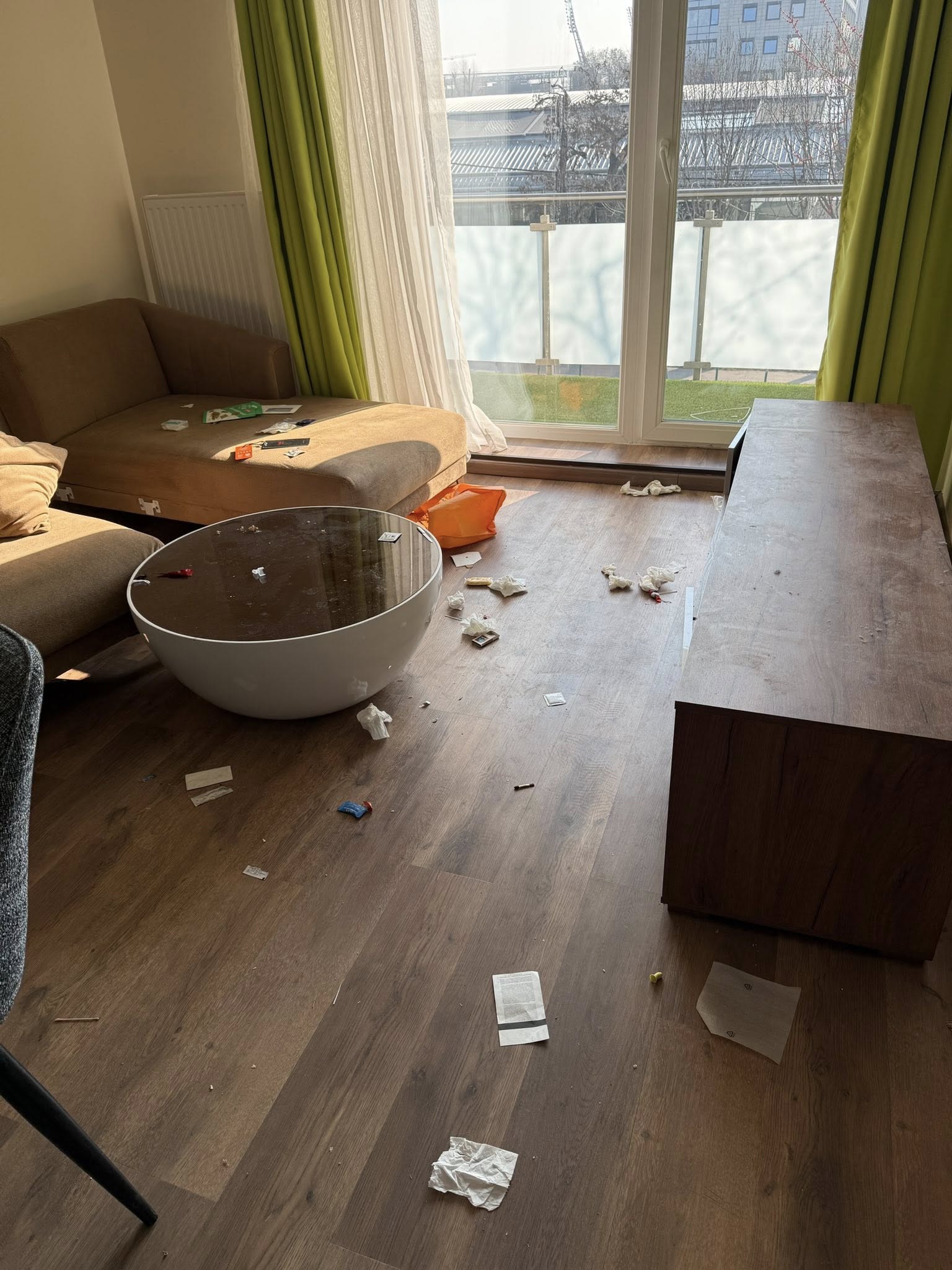 Kiköltözés utáni takarítás előtte