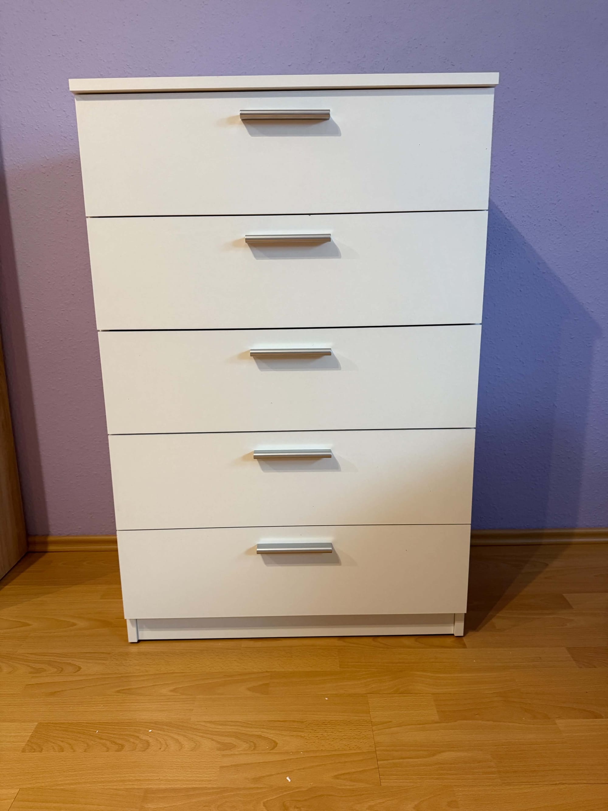 IDEAbútor 5 fiókos komód fehér színben