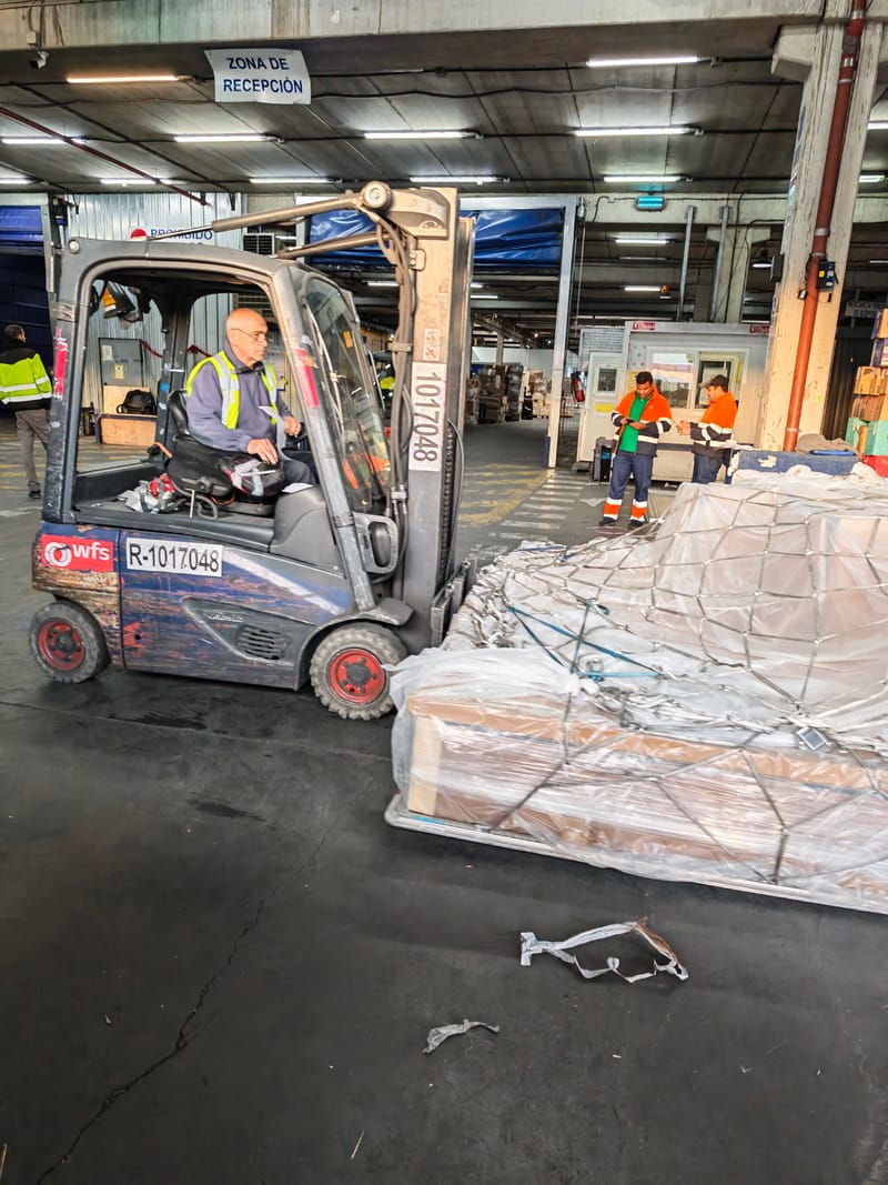 实操案例5：空运西班牙箱包,MAD快速通关并交付