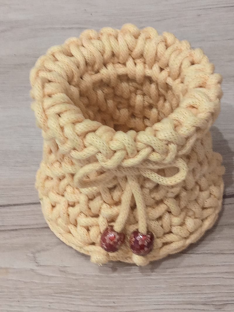 Small sweets for storage