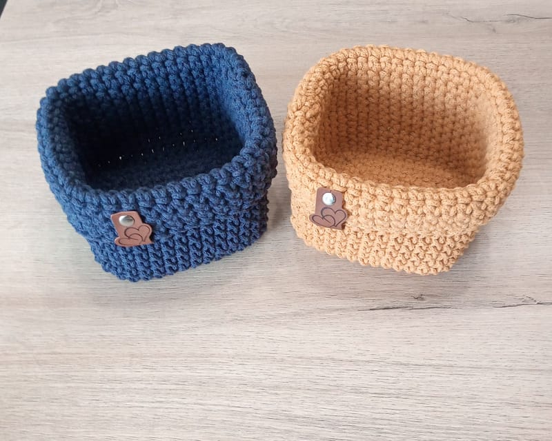 Round, square - fully crocheted