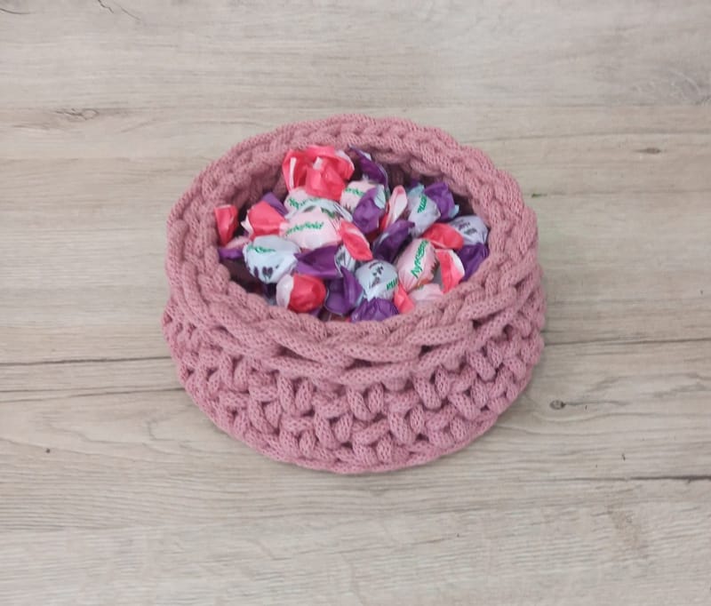 Round, square - fully crocheted
