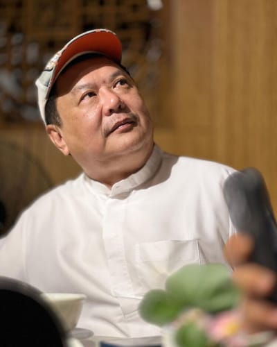 صحيفة عريب : التيك توكر “لي خليجي ” “leekhaleeji” صيني يتحدث العربية في فيلم اماراتي قريباً