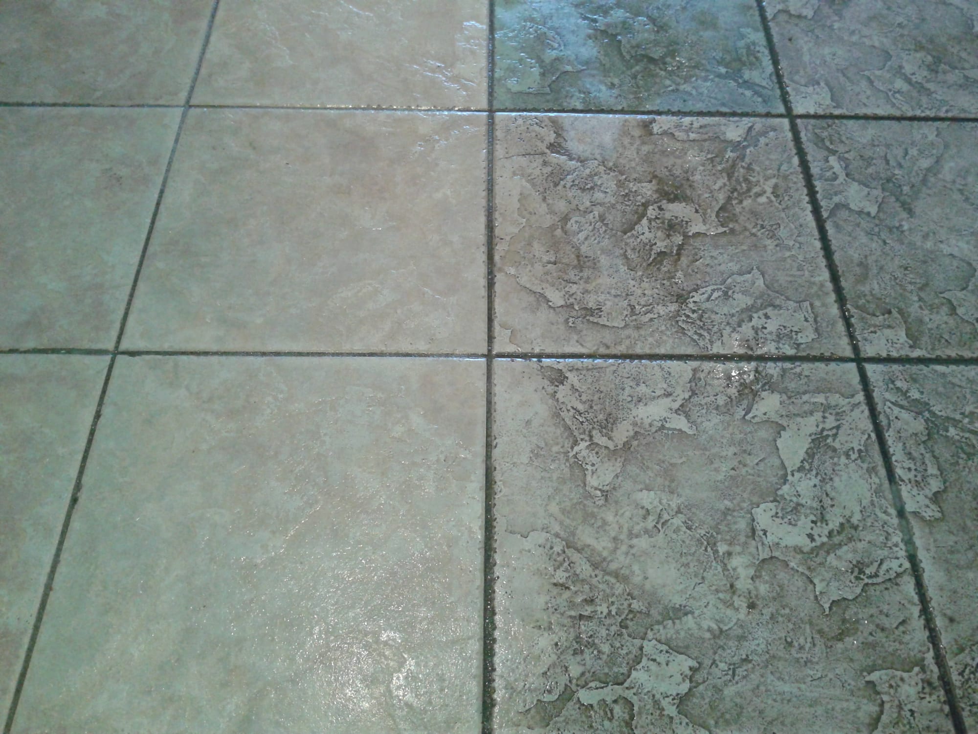 Décapage entrée copropriété