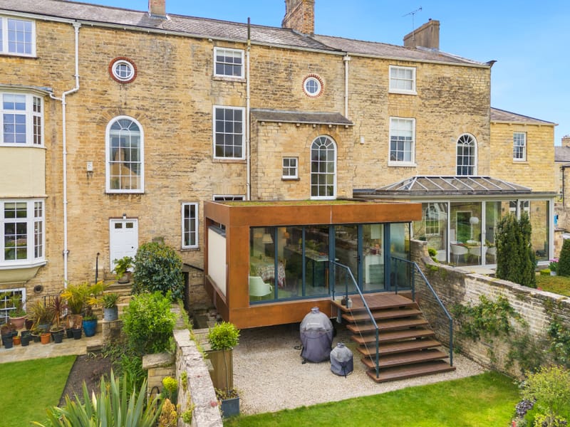 High-Resolution Aerial Photography