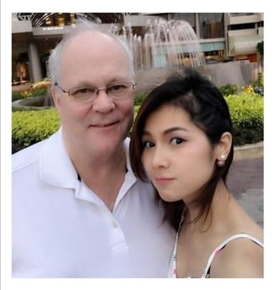 Η Ωραία και το Τέρας αυτός 72 και εκείνη 33