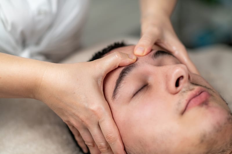 Tiefenreinigung der Haut