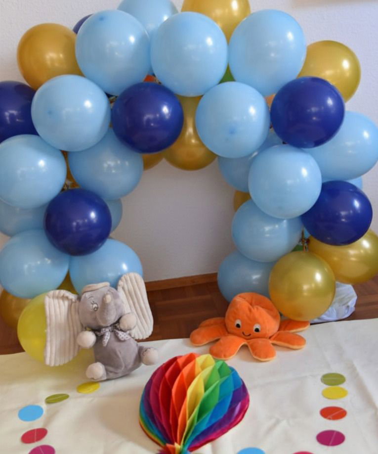 Wunsch: Midi-Ballonbogen in Blau und Gold für 2. Geburtstag
