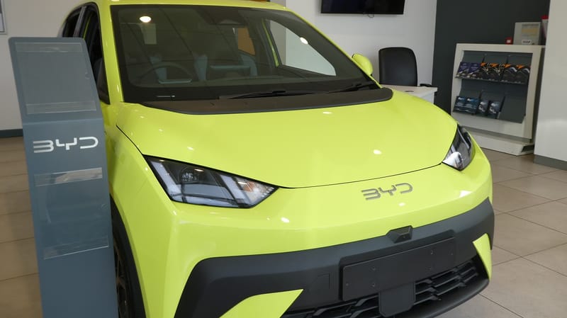 BYD, cel mai mare constructor chinez de mașini electrice, va începe producția în Ungaria.