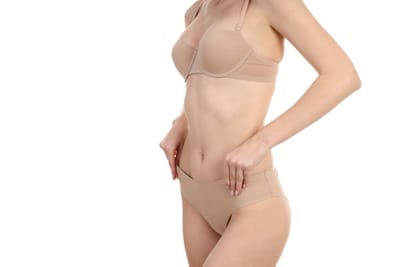 Choosing Between Liposuction and CoolSculpting in Riyadh