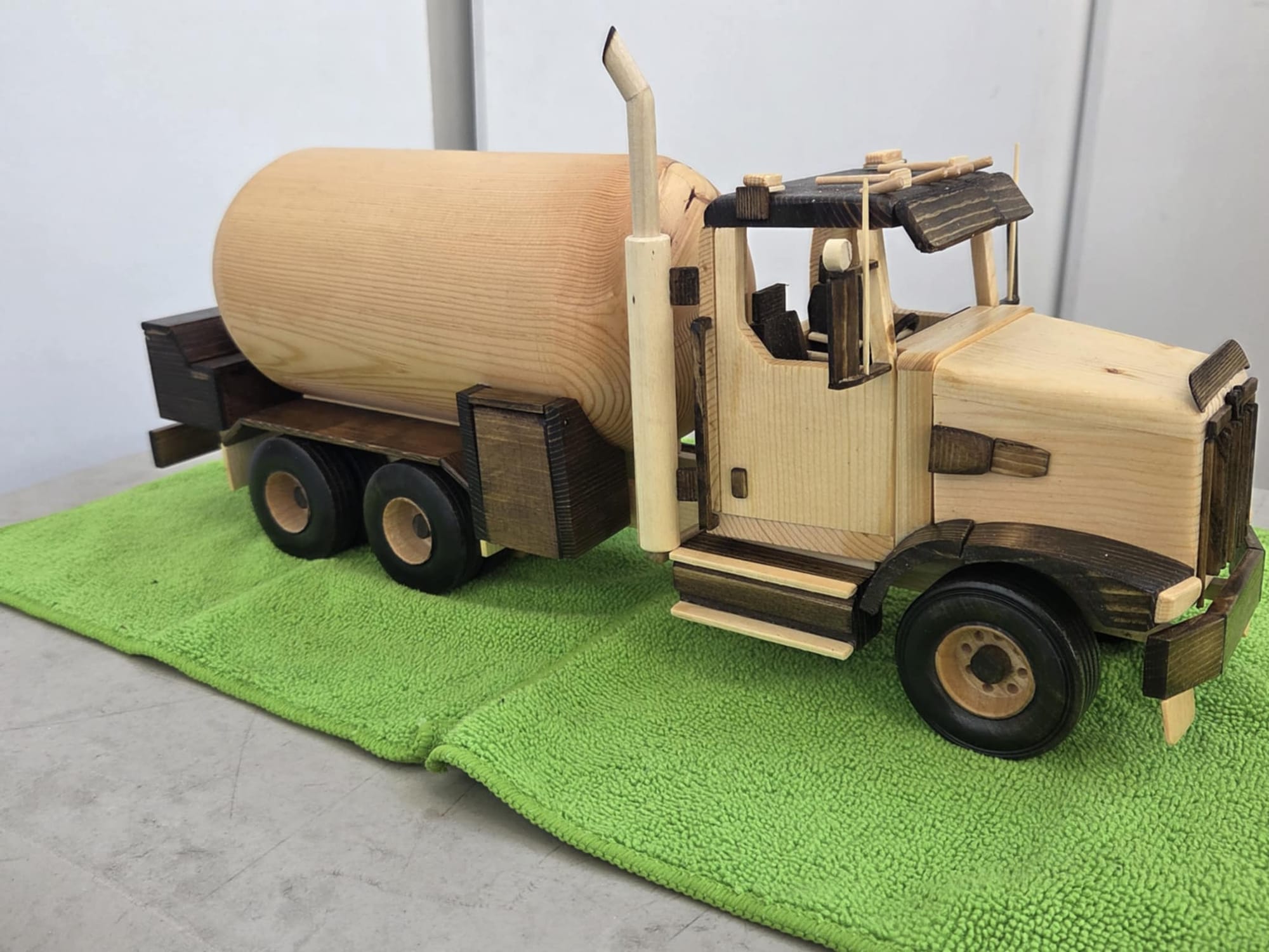 Propane delivery truck