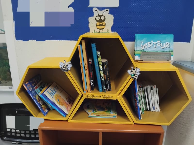 création boite à livres pour une crèche