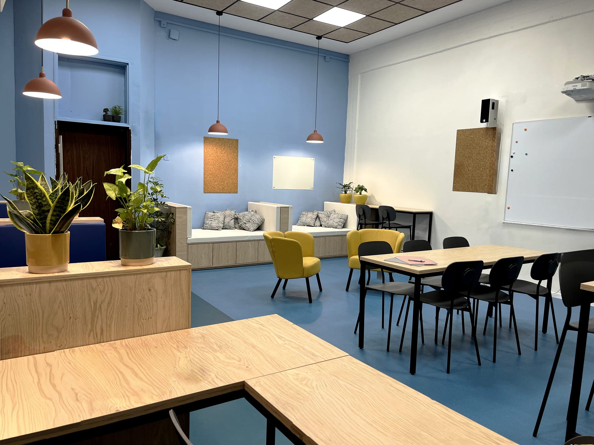 מגמת מידע ונתונים, תיכון נשר