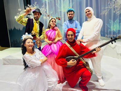 العرض العام لمسرحية "ثلجون.. رجل الثلج الأحمر" بالمسرح الوطني الجزائري