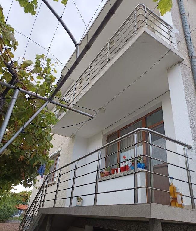 Парапет с четири струни за тераса