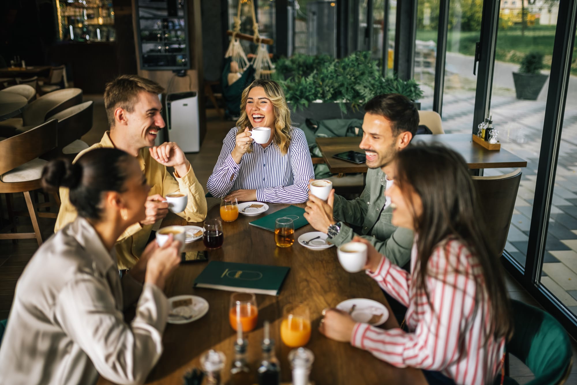 Cafes Trendy Restaurants Wine Tasting
