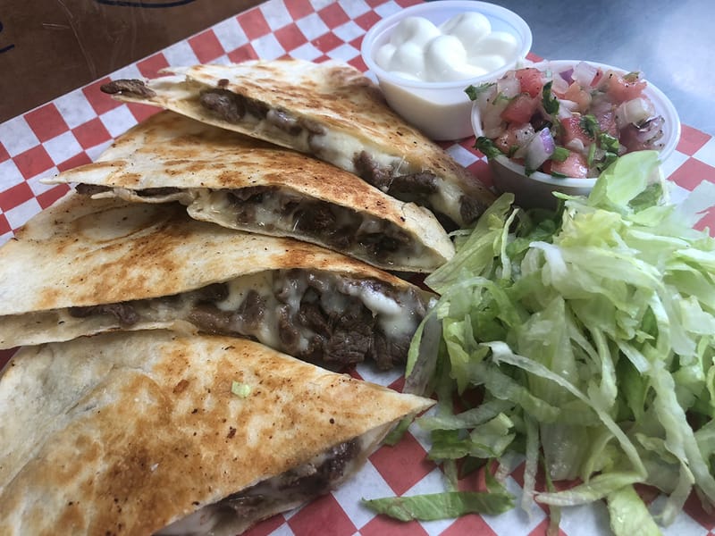 Quesadillas de asada
