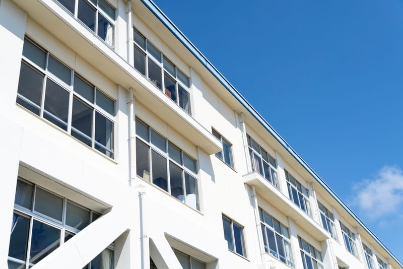 قرار نقل مدرسة