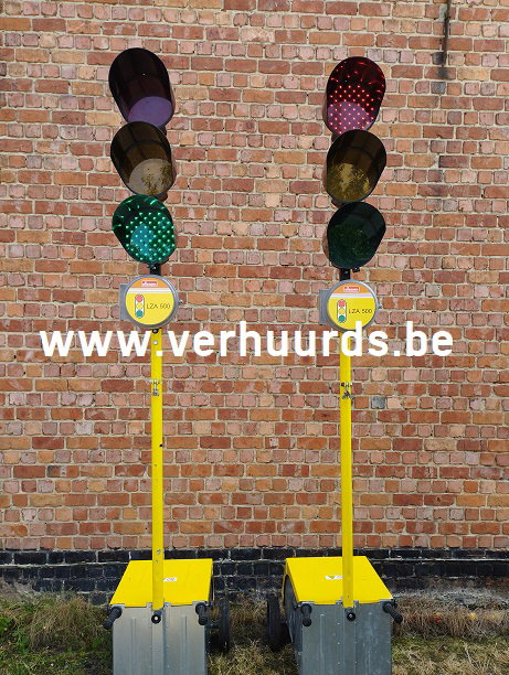 Verkeerslichten LED met gps trackers!