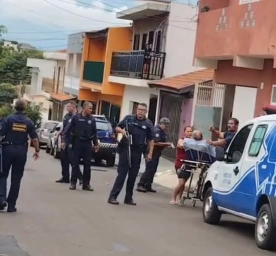 HOMEM É PRESO AO FERIR DOIS AGENTES DA SAÚDE COM GOLPES DE CANIVETE