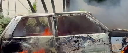 FIAT UNO PEGOU FOGO EM MATÃO/SP