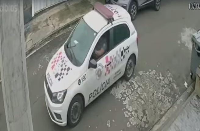 PERSEGUIÇÃO POLICIAL ACABA COM TRÊS PRESOS