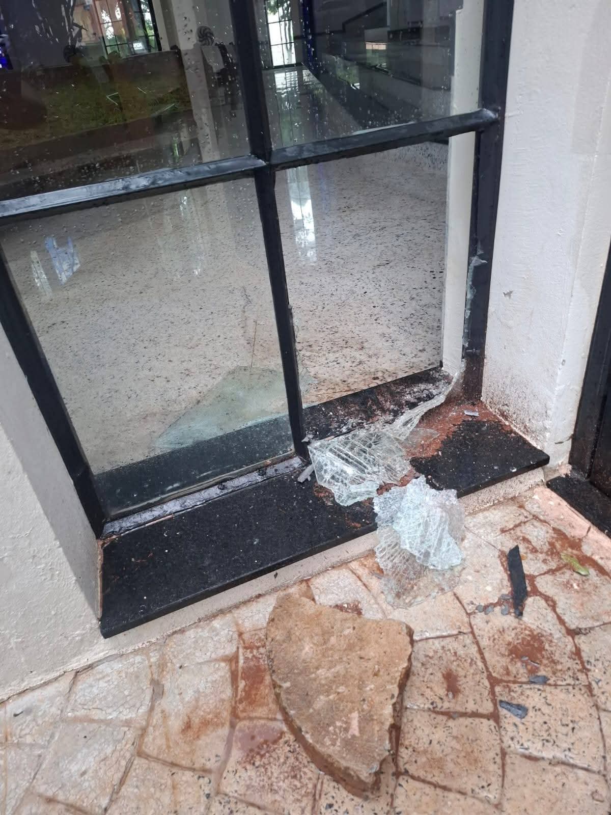 EM GUARIBA IGREJA MATRIZ É ALVO DE MELIANTES