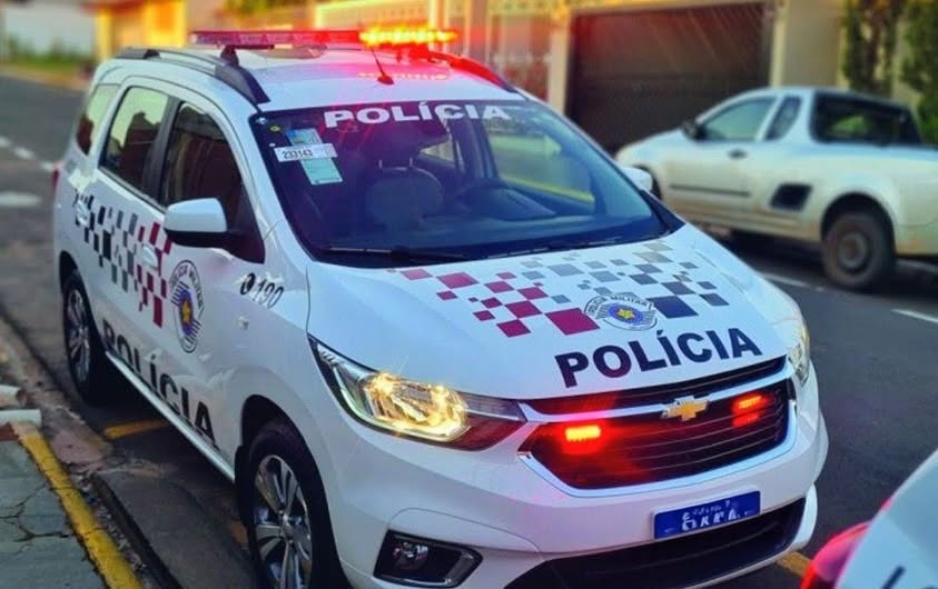 BANDIDOS FURTAM APARELHOS ELETRÔNICOS DE UMA LOJA NA ÁREA CENTRAL