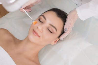 Does Chemical Peel Help Deep-Clean Congested Skin Pores?