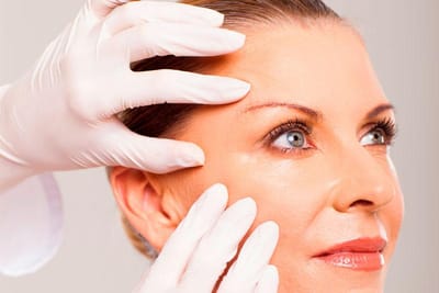 How Does Facial Contouring Refine Rounded Facial Features?