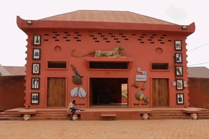 ABOMEY