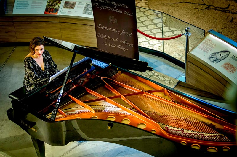 МУЗИКАЛНИ ФЕСТИВАЛИ: Класика, Камерна Музика и Фолклорно Наследство