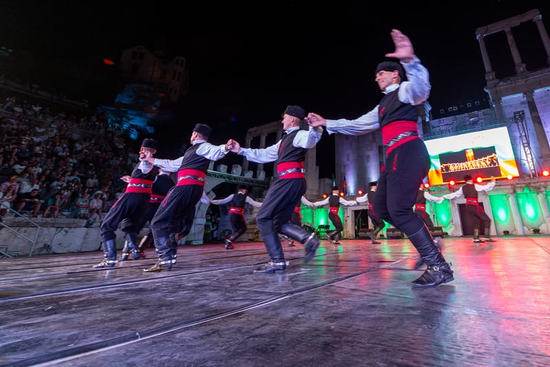 МУЗИКАЛНИ ФЕСТИВАЛИ: Класика, Камерна Музика и Фолклорно Наследство