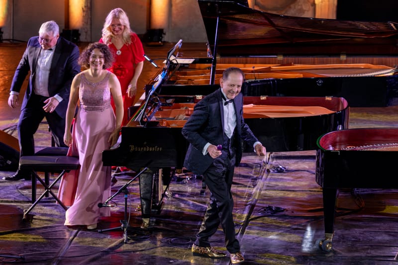 МУЗИКАЛНИ ФЕСТИВАЛИ: Класика, Камерна Музика и Фолклорно Наследство