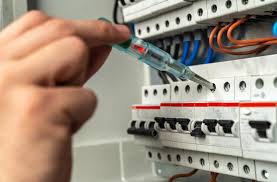 Montaż rozdzielnicy elektrycznej