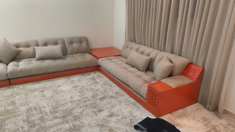 تفصيل ستائر وكنب حسب الطلب - تفصيل و تنجيد كنب ومجالس أرضية. تفصيل ستائر وكنب ومجالس أرضية بخامات مختارة وتصاميم تناسب ذوقك