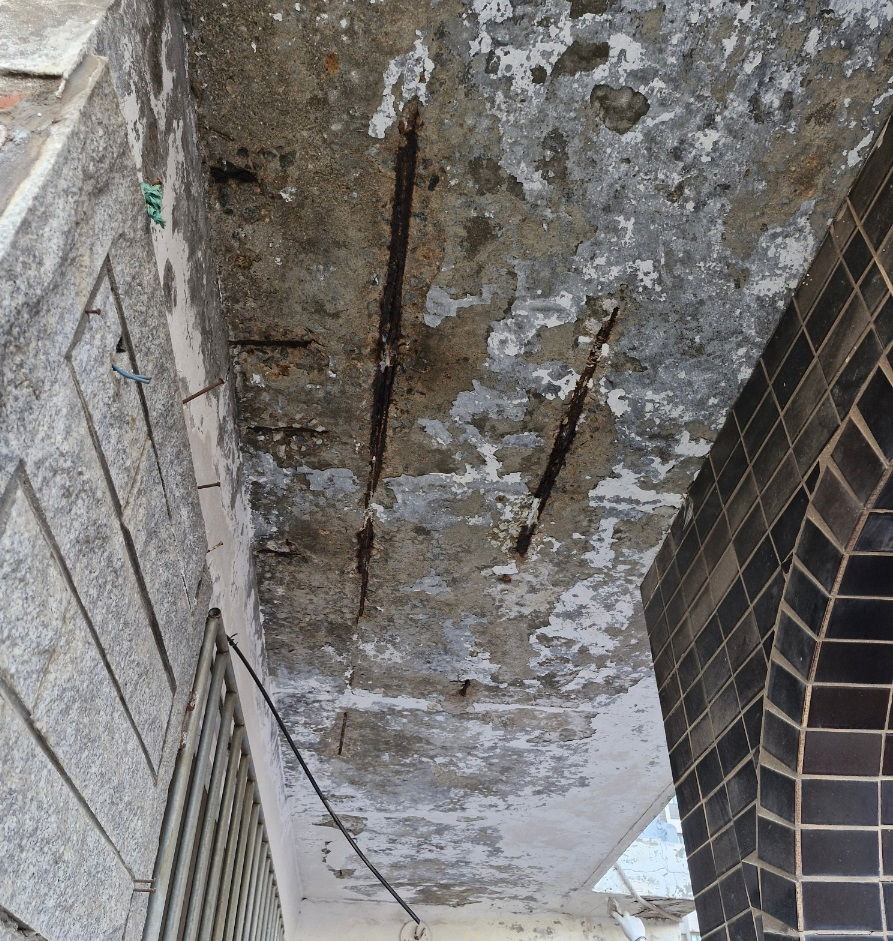 외벽철근노출 보강 페인트작업