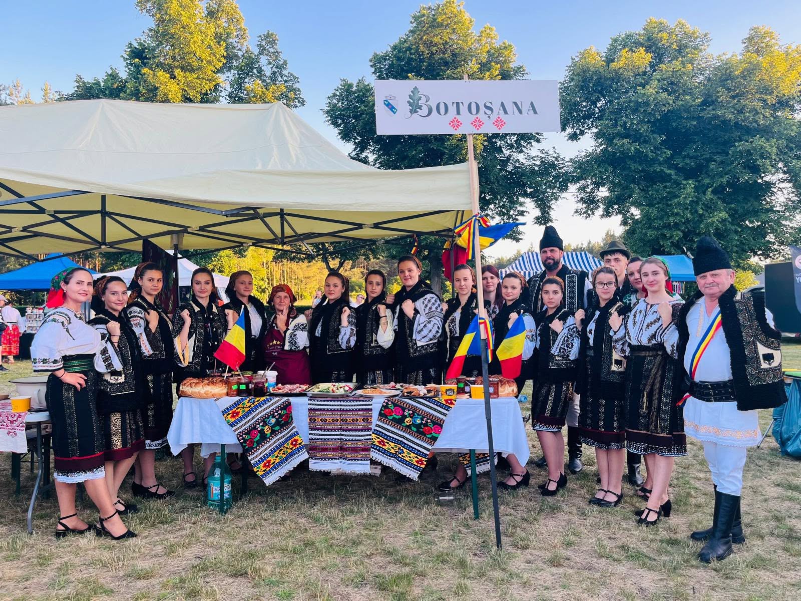 Tradițiile din Botoșana, aplaudate pe scenele internaționale: Evoluție remarcabilă la Festivalul „Întâlniri Bucovinene” din Polonia