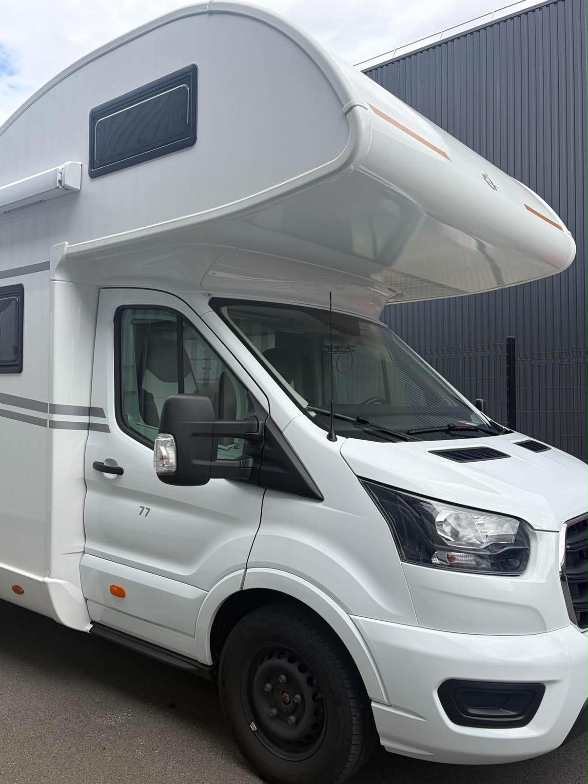 Capucine LIFE camping car