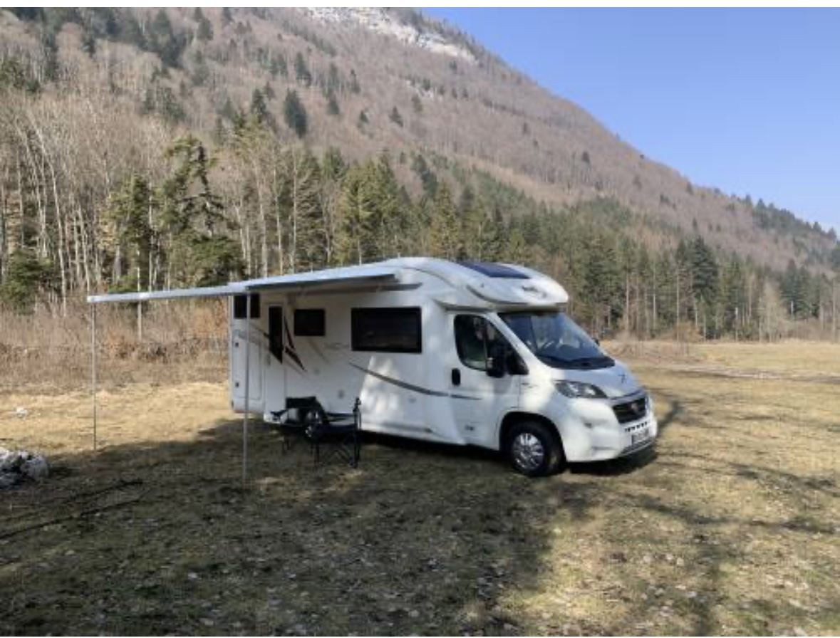 Store extérieur camping-car HAPPY location Savoie