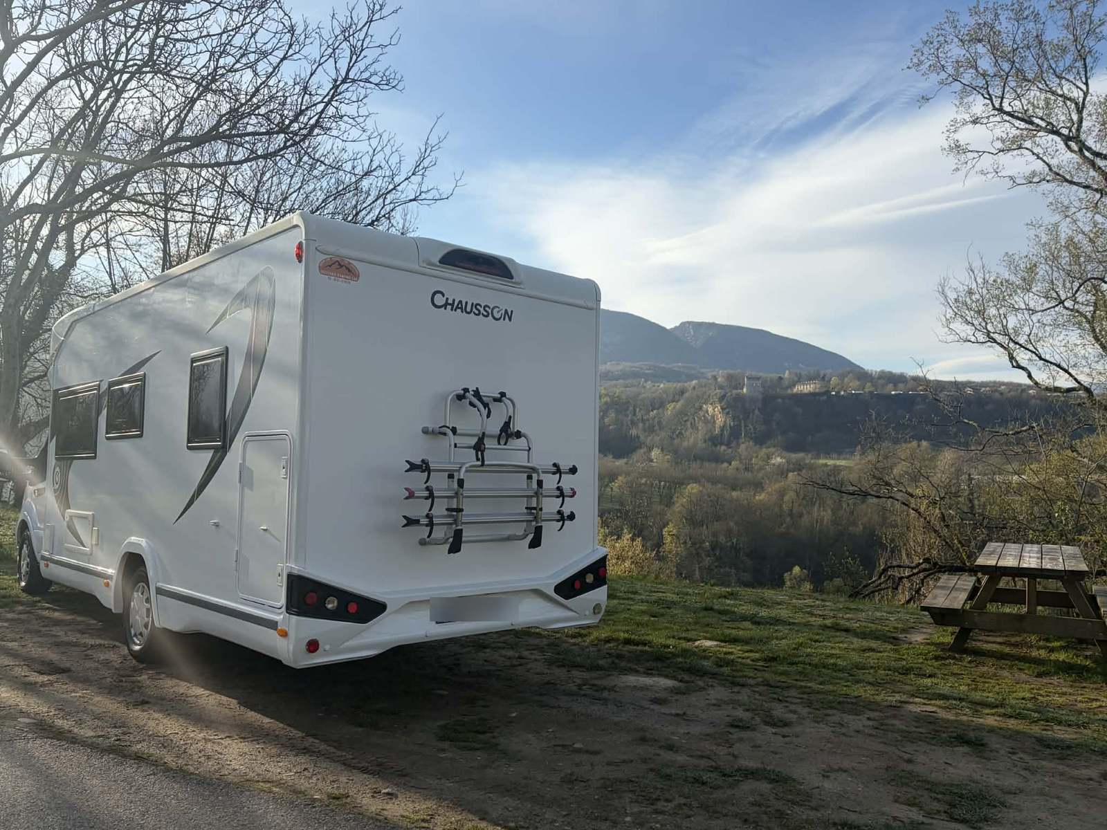 Porte-vélos 3 vélos camping-car JOY location Savoie