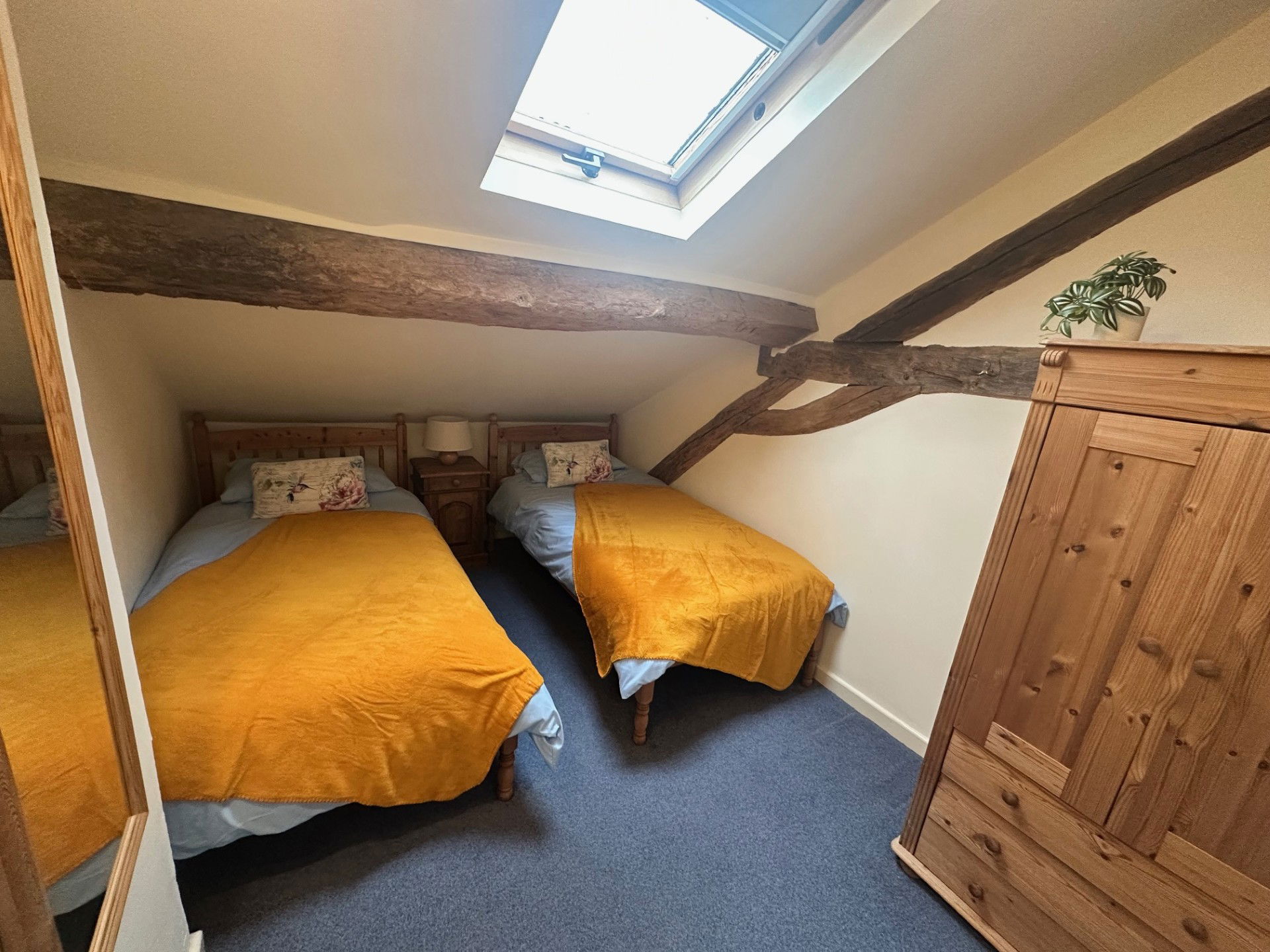 2 Single Beds - Second Floor