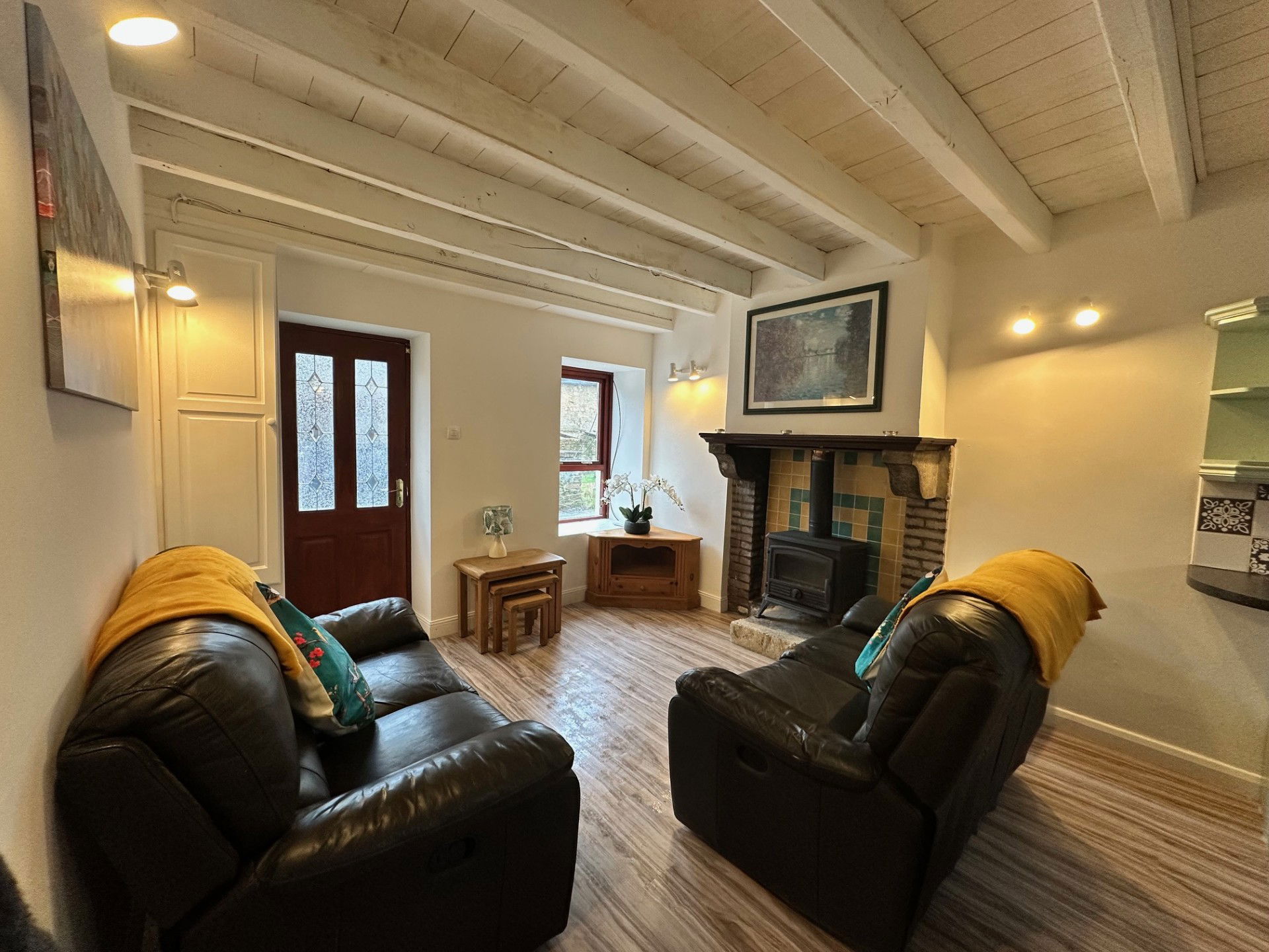 Lounge with Smart TV