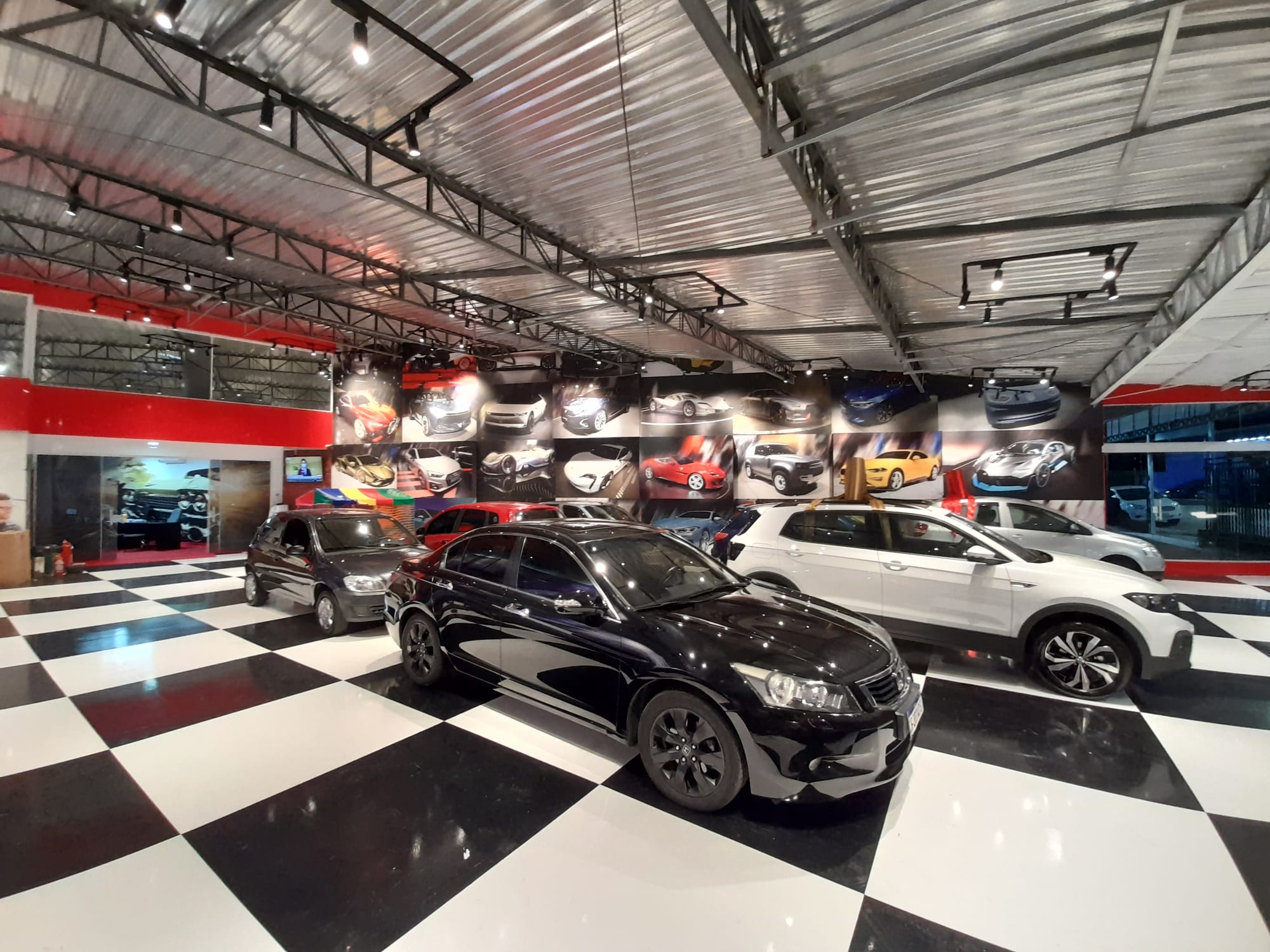 Concessionária de carros - Depois