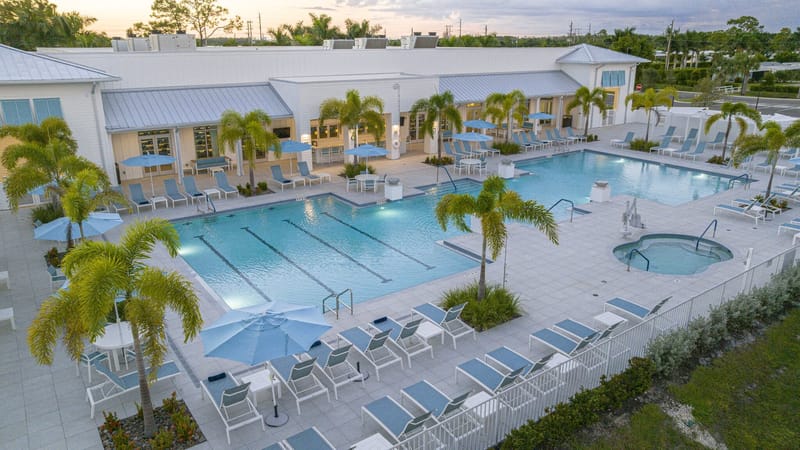 Royal Palm Pool &amp; Banquet Facility