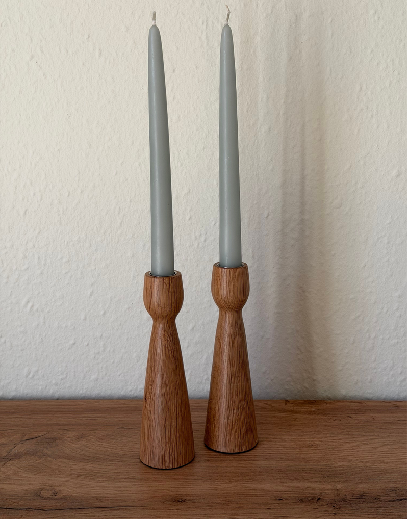 Lysestager i Eg træ.